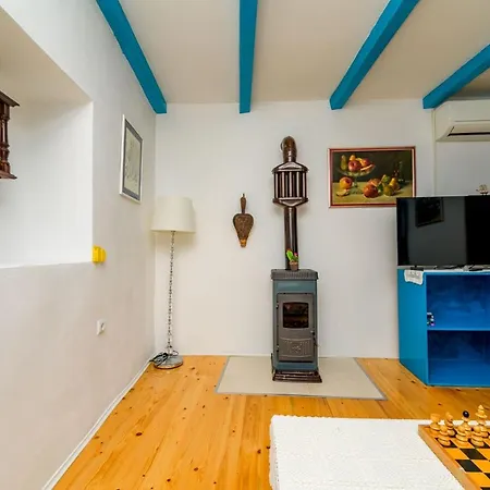 Losinj Haus With Pool Apartment Veli Losinj