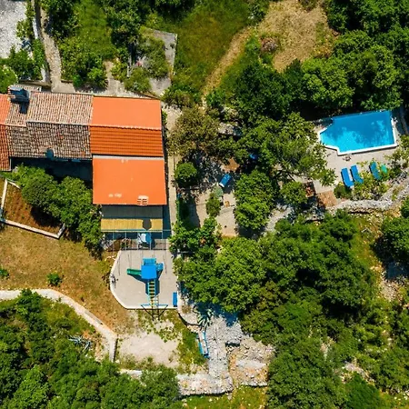 Losinj Haus With Pool Apartment *