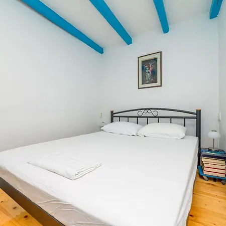 Apartment Losinj Haus With Pool Veli Losinj