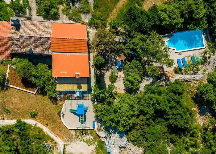 Losinj Haus With Pool 別荘 ヴェリ・ロシニュ