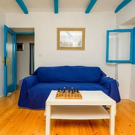 Losinj Haus With Pool Dom wakacyjny *