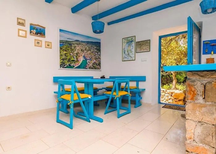 Losinj Haus With Pool Nyaraló