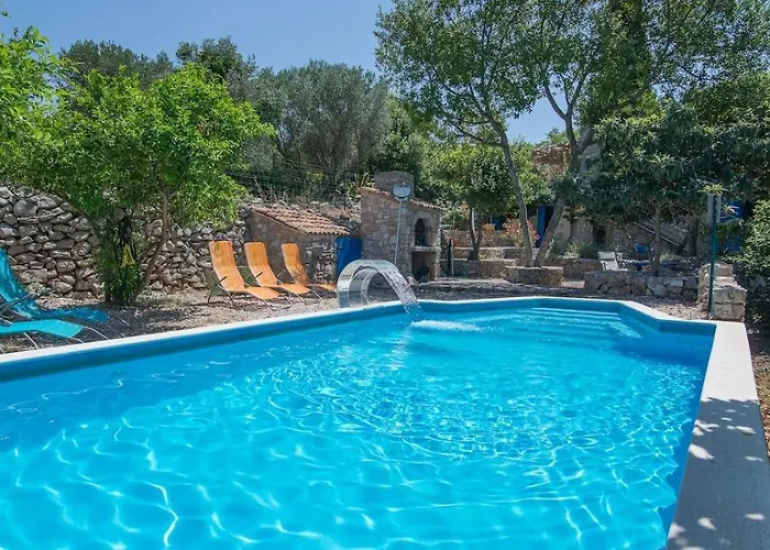 Losinj Haus With Pool * Veli Lošinj