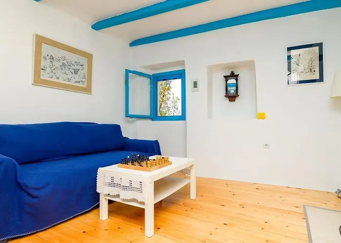 Losinj Haus With Pool