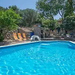 Losinj Haus With Pool * Veli Lošinj