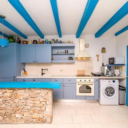 Losinj Haus With Pool 別荘