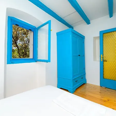 別荘 Losinj Haus With Pool ヴェリ・ロシニュ