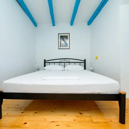 別荘 Losinj Haus With Pool *