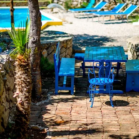 Losinj Haus With Pool 別荘