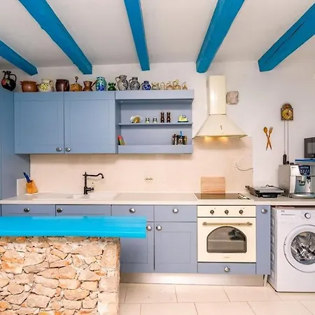 Losinj Haus With Pool