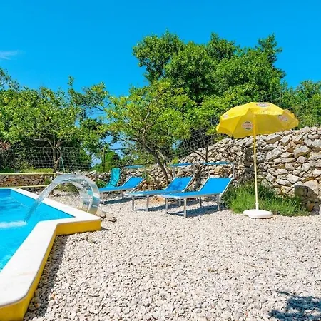 Losinj Haus With Pool ヴェリ・ロシニュ