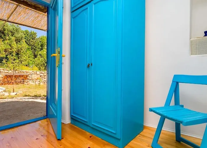 Losinj Haus With Pool Lussingrande