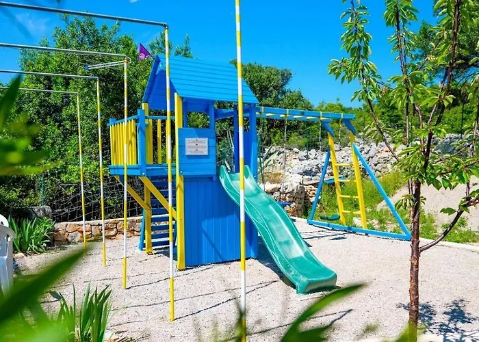 Losinj Haus With Pool Lussingrande